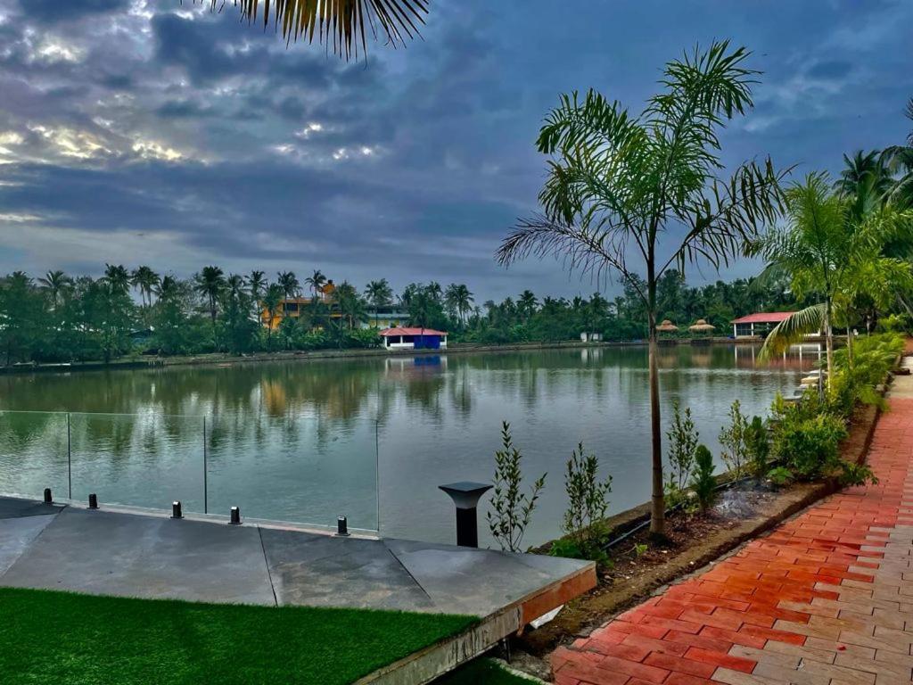 Veda5 Wellness Retreat & Spa Gamle Goa Eksteriør bilde